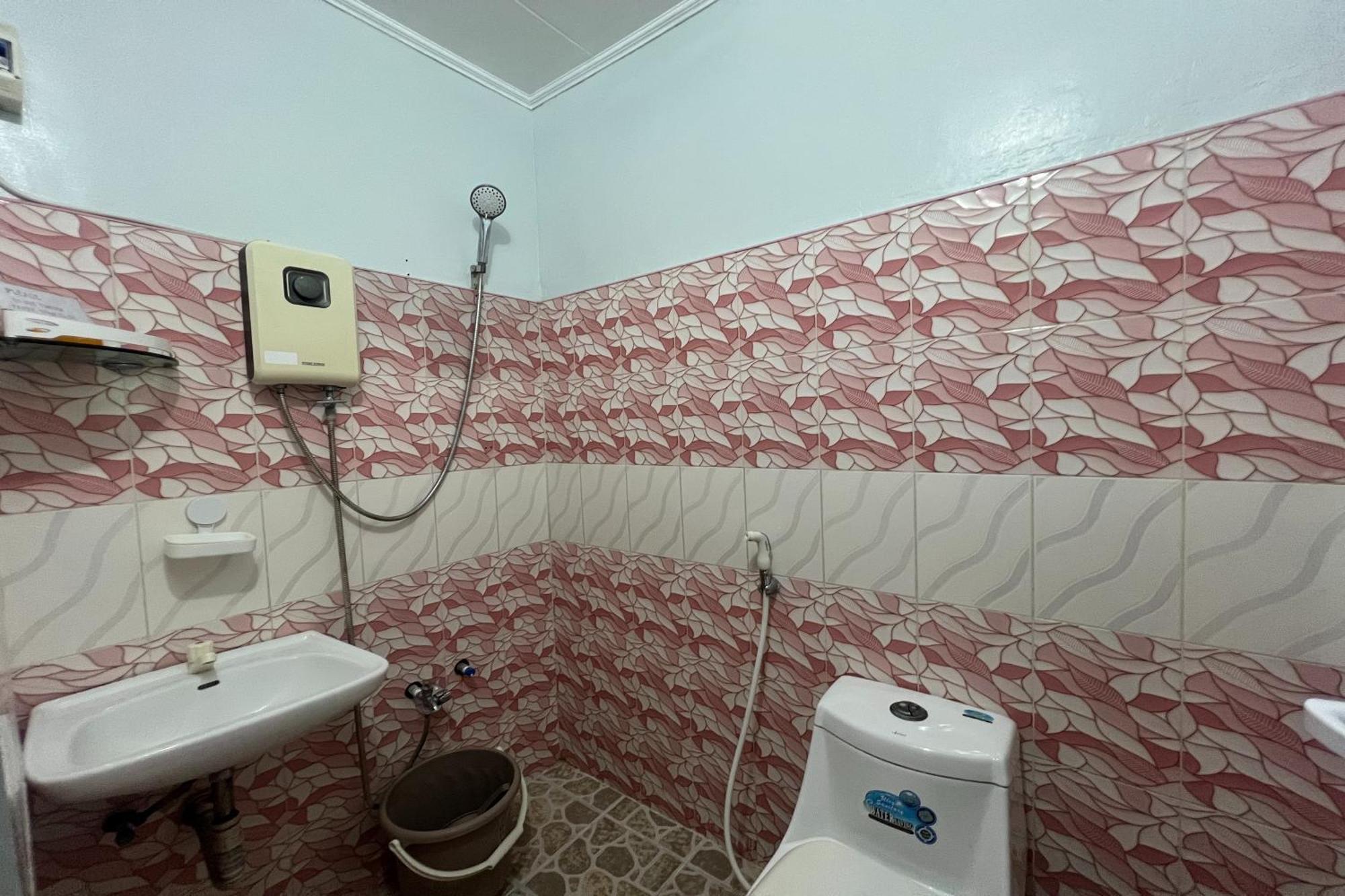 Fnt Transient House Near Hundred Islands Hotel อลามินอส ภายนอก รูปภาพ